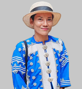 Nor Srisurat Passsornkasemsiri | NAYADA ณยฎา เสื้อผ้าทอมือ ชุดเดรส Karen Style Clothing